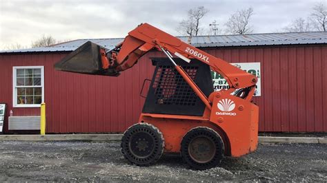 what engine is in a daewoo 2060xl skid steer|daewoo skid steer problems.